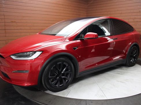 Used 2023 Tesla Model X image 7