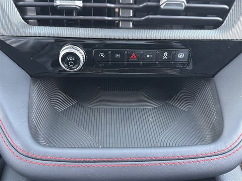 New 2026 Ford Explorer ST-Line w/ ST-Line Street Pack image 8