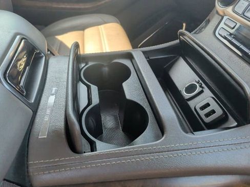 Used 2019 GMC Yukon XL Denali w/ Denali Ultimate Package image 23