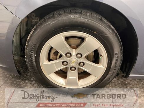 Used 2015 Chevrolet Malibu LT FWD image 23