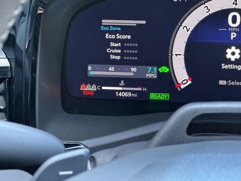 Used 2025 Toyota Camry XSE FWD image 22