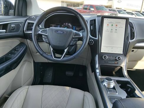 Used 2023 Ford Edge Titanium w/ Cargo Accessory Package AWD/4WD image 11