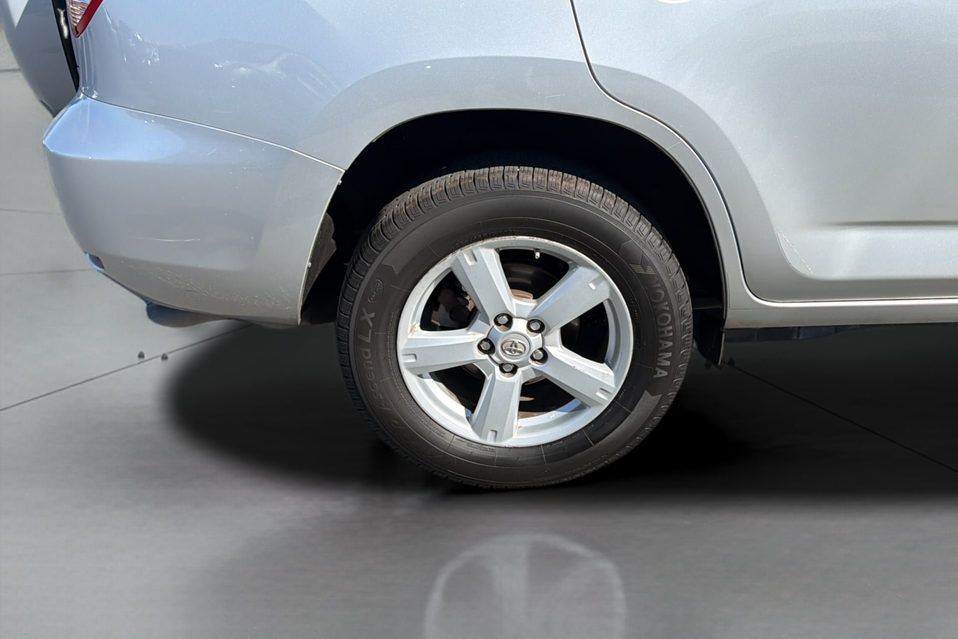 Used 2008 Toyota RAV4 2WD V6 w/ Tow Prep Pkg image 37