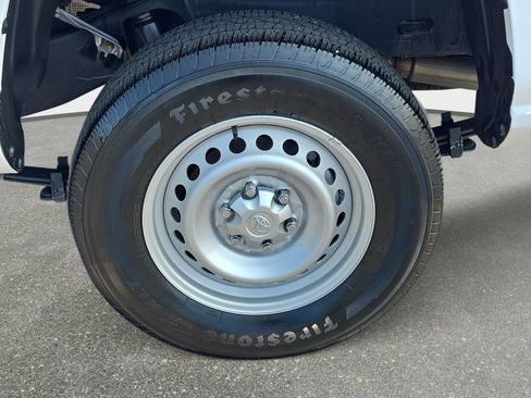 Used 2025 Toyota Tacoma SR RWD image 30