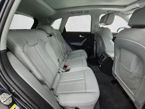Used 2018 Audi Q5 Prestige w/ Prestige Package AWD/4WD image 24