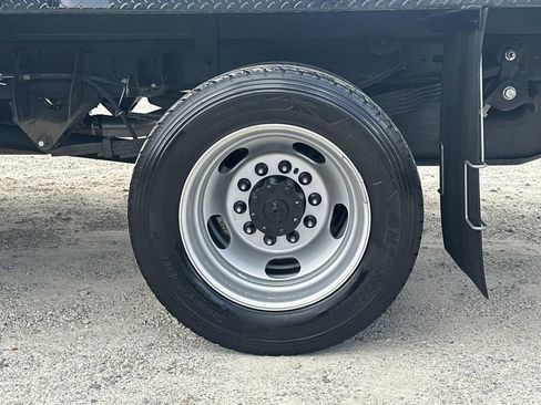 Used 2024 RAM 5500 Tradesman w/ Chrome Appearance Group AWD/4WD image 20