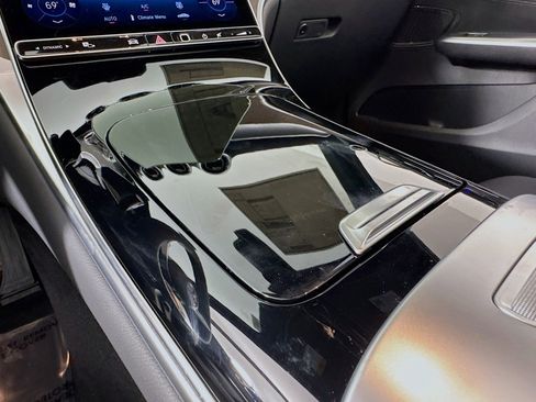 New 2026 Mercedes-Benz GLC 300 image 5