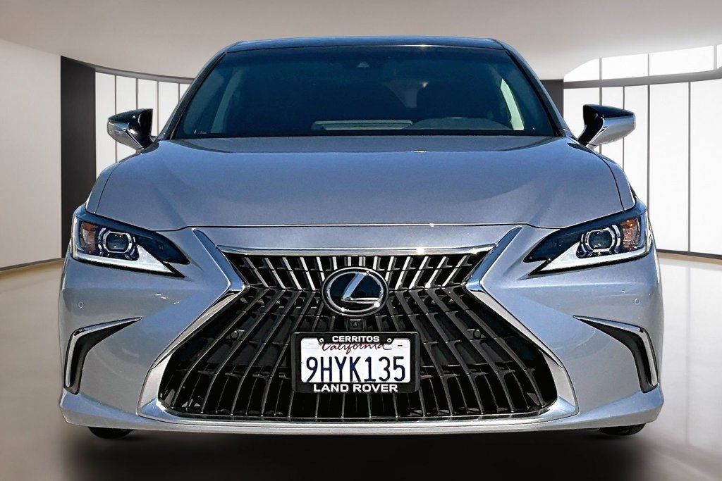 Used 2024 Lexus ES 350 w/ Accessory Package (Z1) FWD image 2