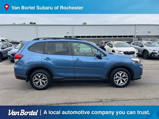 Used 2019 Subaru Forester Premium w/ All-Weather Package AWD/4WD image 6