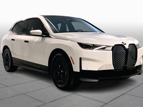 Used 2024 BMW iX xDrive50 w/ Convenience Package image 3