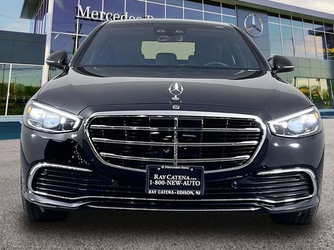 Certified 2025 Mercedes-Benz S 500 4MATIC image 3