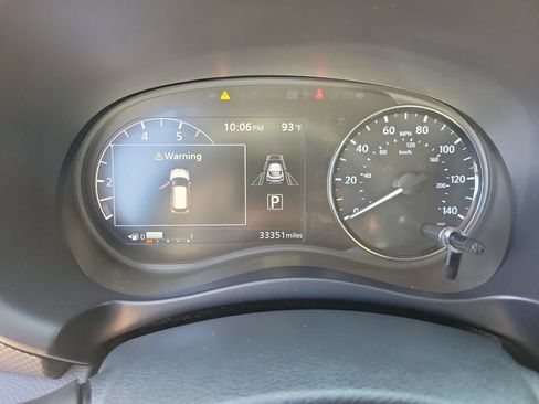 Certified 2024 Nissan Kicks SV FWD image 21