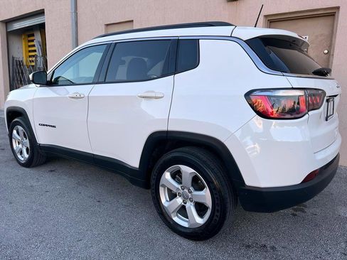 Used 2018 Jeep Compass Latitude w/ Popular Equipment Group image 17