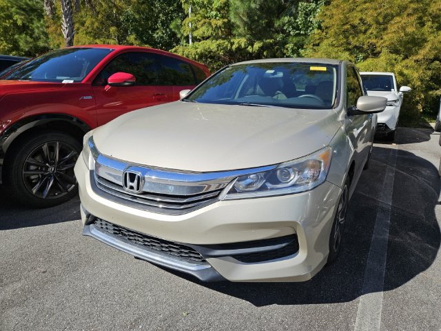 Used 2017 Honda Accord LX image 2