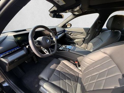 Used 2026 BMW 550e xDrive AWD/4WD image 15