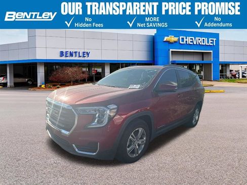 Used 2024 GMC Terrain SLE w/ Driver Convenience Package FWD image 1
