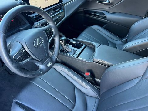 Used 2024 Lexus ES 350 F Sport w/ Accessory Package (Z2) FWD image 11