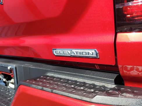 Used 2025 GMC Canyon Elevation w/ Convenience Package RWD image 7