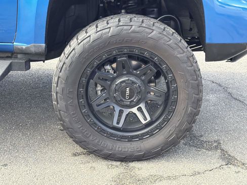 Used 2022 GMC Canyon Elevation w/ Elevation Premium Package image 30