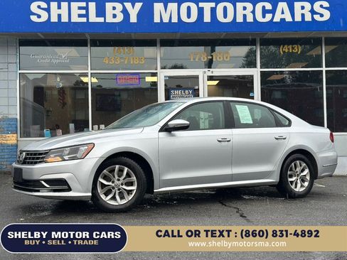 Used 2018 Volkswagen Passat 2.0T S w/ Driver Assistance Package FWD image 1
