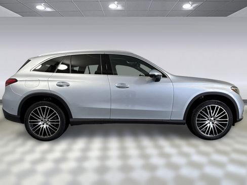 Used 2026 Mercedes-Benz GLC 300 image 8