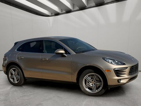 Used 2015 Porsche Macan S AWD/4WD image 7