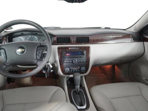 Used 2015 Chevrolet Impala LTZ FWD image 33
