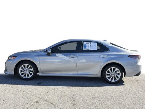 Used 2023 Toyota Camry LE image 17