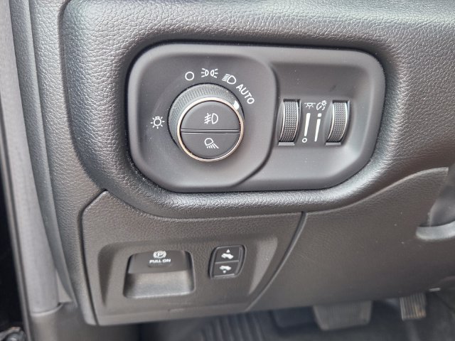 Used 2022 RAM 1500 Laramie RWD image 30