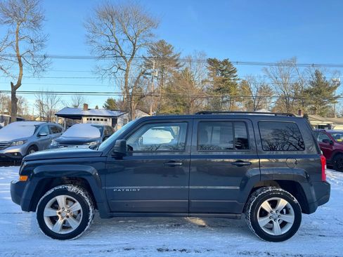 Used 2016 Jeep Patriot Latitude image 8