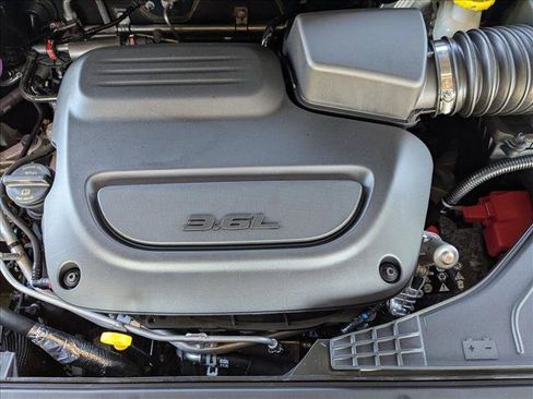 New 2026 Chrysler Pacifica Select w/ S Appearance Package FWD image 16
