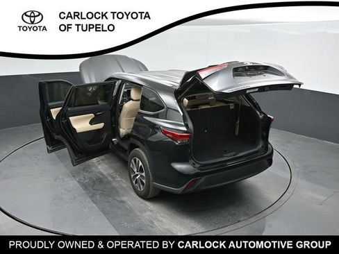 Used 2023 Toyota Highlander XLE image 56