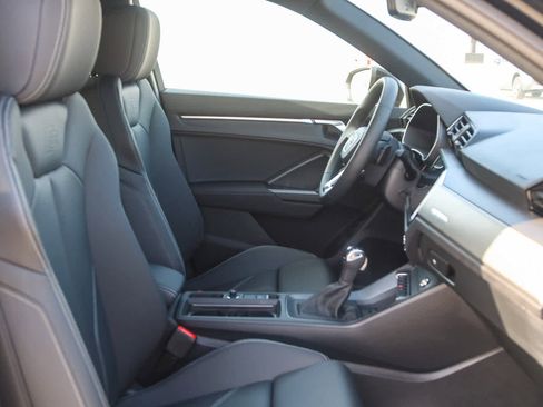 New 2025 Audi Q3 2.0T Premium image 24