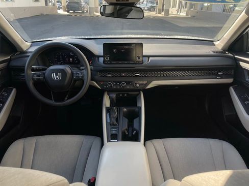 Used 2023 Honda Accord EX image 10