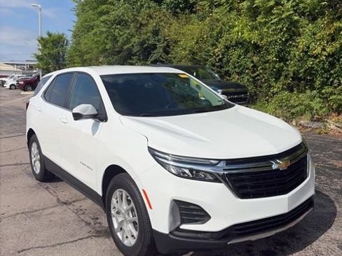 Used 2024 Chevrolet Equinox LT w/ LPO, Floor Liner Package AWD/4WD image 3