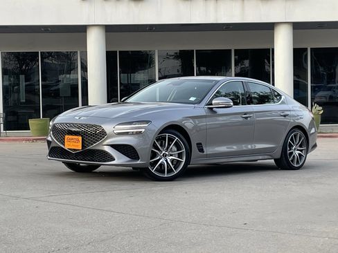 Used 2025 Genesis G70 2.5T image 1