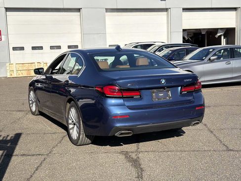Used 2022 BMW 530i xDrive w/ Premium Package image 5