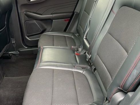 Used 2025 Ford Escape ST-Line image 9