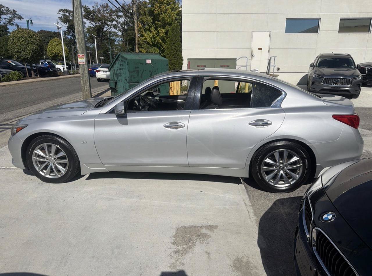 Used 2014 INFINITI Q50 Premium w/ Navigation Package AWD/4WD image 5