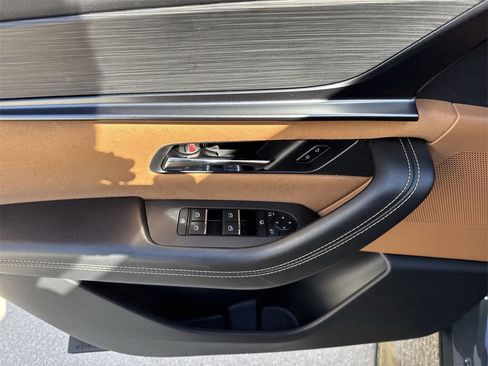 Used 2025 MAZDA CX-70 3.3 Turbo S w/ Premium Plus image 41