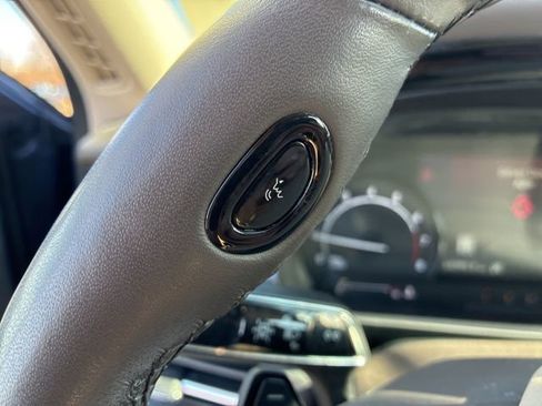 Used 2022 Lincoln Corsair Standard w/ Premium Package image 32