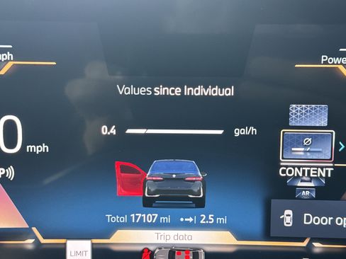 Certified 2025 BMW 530i image 24