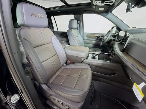 New 2026 Chevrolet Suburban High Country w/ Sun And Tow Package AWD/4WD image 26