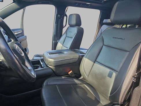 Used 2021 GMC Yukon XL Denali AWD/4WD image 19