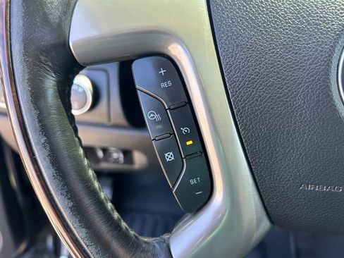 Used 2013 GMC Sierra 2500 Denali w/ Suspension Package, Off-Road AWD/4WD image 23
