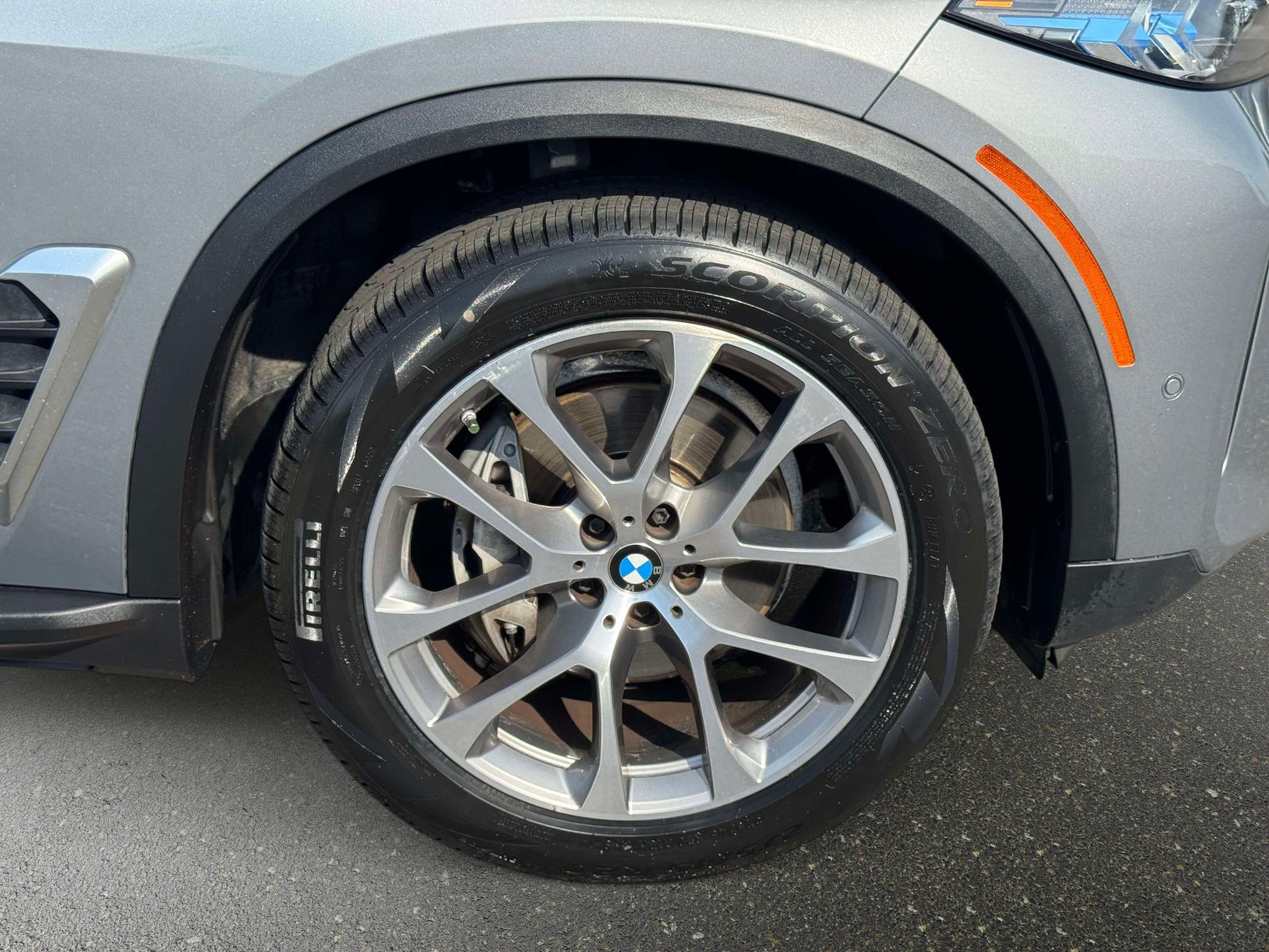 Used 2024 BMW X5 xDrive40i AWD/4WD image 8