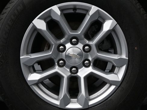 Used 2022 Chevrolet Silverado 1500 LT image 10