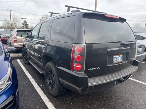 Used 2008 GMC Yukon Denali image 3