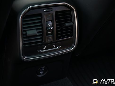 Used 2024 Porsche Macan GTS AWD/4WD image 35