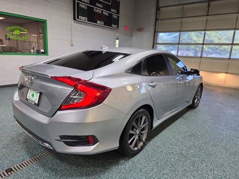 Used 2019 Honda Civic EX image 5